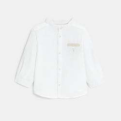 شورت بحمّالات مع قميص أبيض...